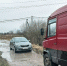 На просёлочной дороге под Калининградом два водителя отказались пропускать друг друга и простояли почти час - Новости Калининграда | Фото предоставлено очевидцем - Klops.Ru