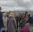 У Дома Советов образовалась огромная очередь за бесплатными елями - Kaskad.TV