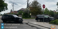 В Калининграде на улице Платова автомобиль после ДТП выехал на тротуар и сбил ребенка - Комсомольская правда