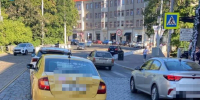 На проспекте Мира в Калининграде столкнулись легковушки, есть пострадавшая - Комсомольская правда