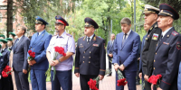 Генерал-майор полиции Александр Сокрутенко в День солидарности в борьбе с терроризмом почтил память погибших при выполнении воинского долга - ОУ МВД Калининградской области