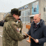 Беспрозванных вручил новые погоны бойцам территориальной обороны Калининградской области  - Новости Калининграда | Фото: телеграм-канал Алексея Беспрозванных - Klops.Ru