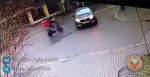 В центре Калининграда доставщик еды врезался в автомобиль