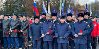 Сотрудники СКР в Калининграде возложили цветы в День Героев Отечества - KaliningradToday.Ru