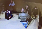 В Калининграде под камерой двое безнаказанно месили людей