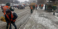 Власти Калининграда дополнительно взяли в аренду спецтехнику, чтобы справиться с уборкой снега - Комсомольская правда