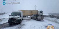 На Северном обходе произошло ДТП, грузовой автомобиль перегородил дорогу (фото) - NewKaliningrad.Ru