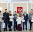 Алексей Беспрозванных вручил семьям сертификаты новорождённого - Kaskad.TV