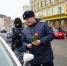Калининградские приставы и гаишники поздравили автоледи с 8 Марта: цветы и напоминание о долгах - Kgzt.Ru