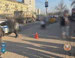 На Ленпроспекте самокатчик сбил женщину на тротуаре и скрылся