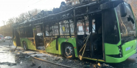 Двери были заблокированы, люди выбивали окна: появились подробности о загоревшемся троллейбусе на Московском - Kaskad.TV