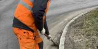 Облвласти рассказали, когда с дорог уберут накопившуюся за зиму грязь - NewKaliningrad.Ru