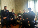 Сотрудники Советского межрайонного следственного отдела СУ СК России по Калининградской области поздравили ветерана с наступающим Днем Победы