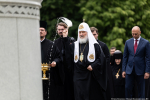 Кирилл и Владимир: глава РПЦ провел в Калининграде богослужения и освятил новый памятник (фото)