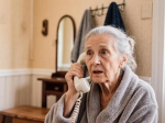 В Калининграде почти 100-летние пенсионерки отдали проходимцу сотни тысяч