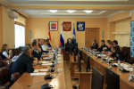 В Калининграде обсудили готовность города к началу учебного года и предстоящим выборам