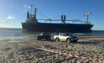 В правительстве рассказали о планах буксировки застрявшего в Янтарном сухогруза
